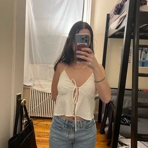 Cute flowy white crop top!